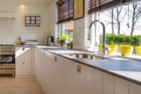 Wood vs. Faux Wood Blinds in Boston, MA: The Ultimate Comparison Guide